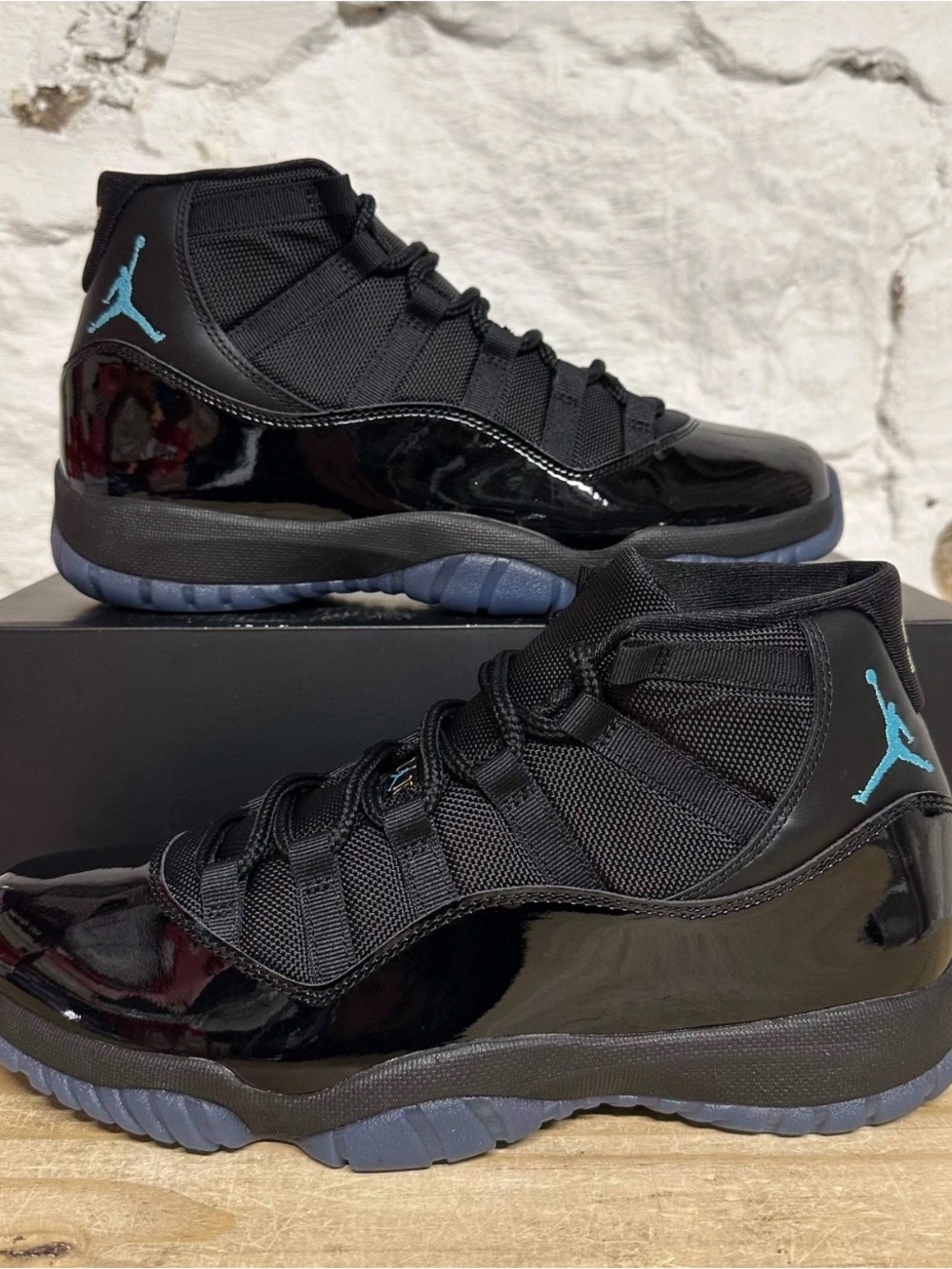 Jordan Retro 11 Black with Teal Jumpman - Picture 3 of 8